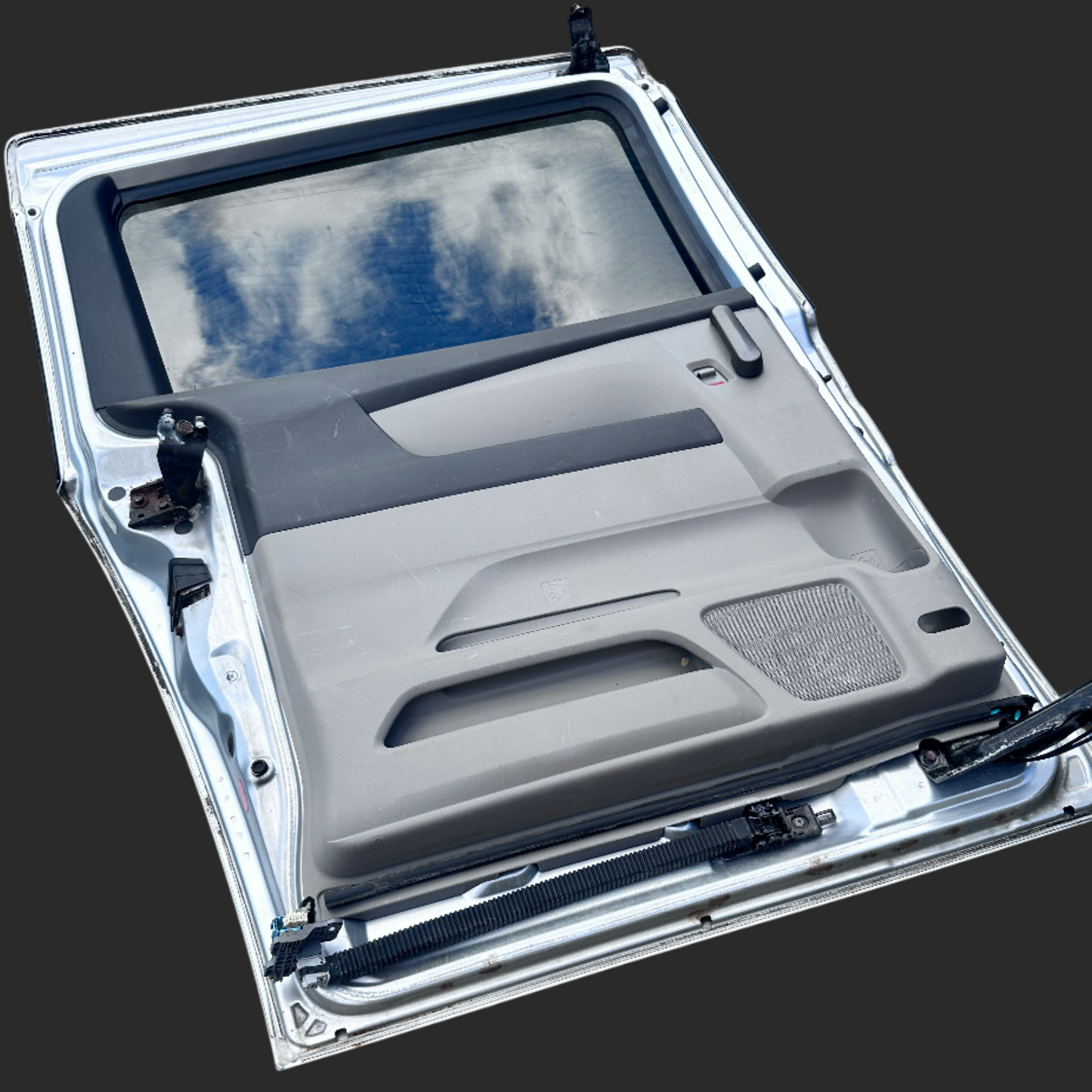 Driver (LH) Manual Sliding Door