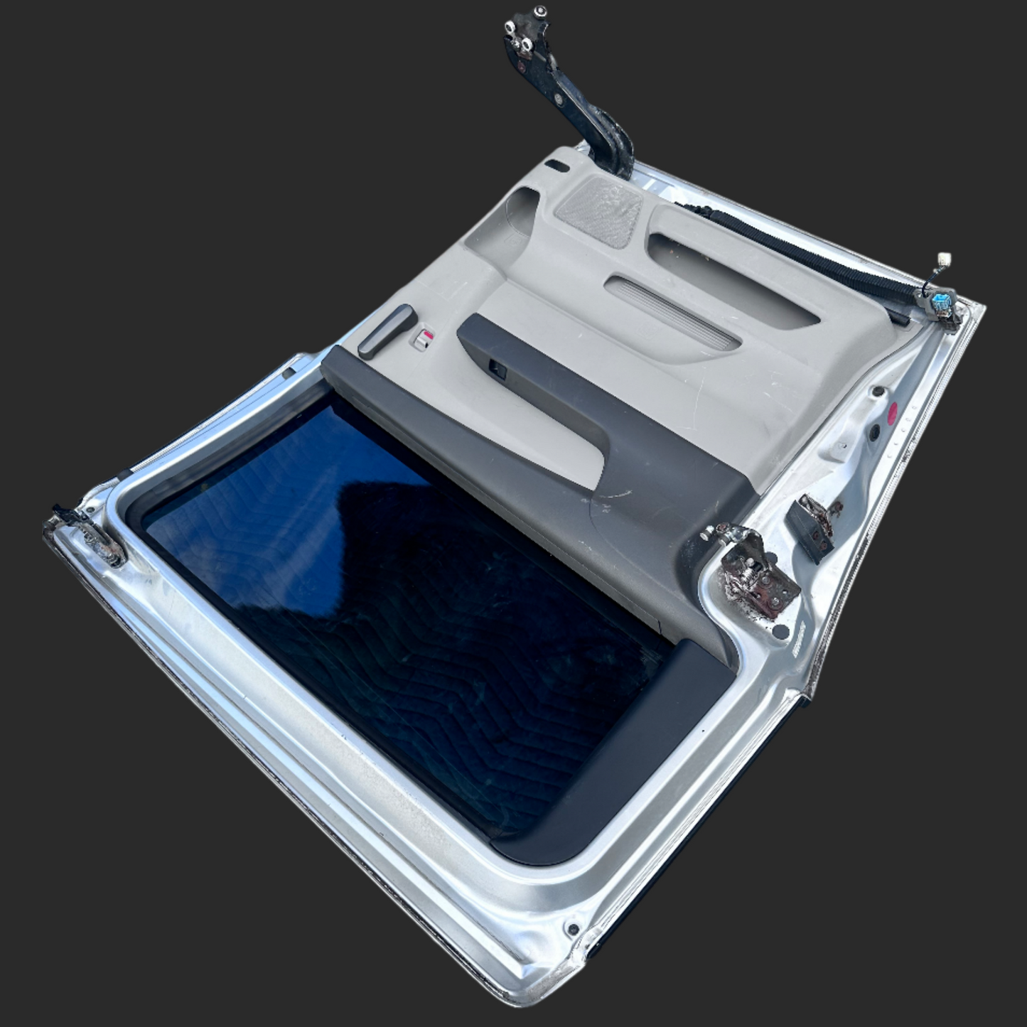 Driver (LH) Manual Sliding Door