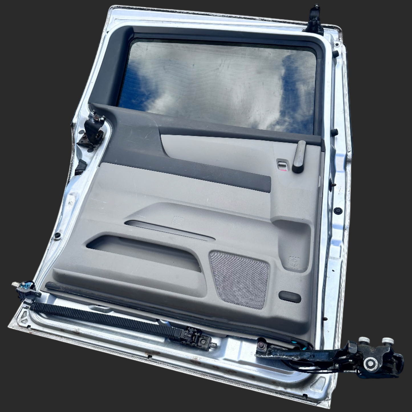 Driver (LH) Manual Sliding Door